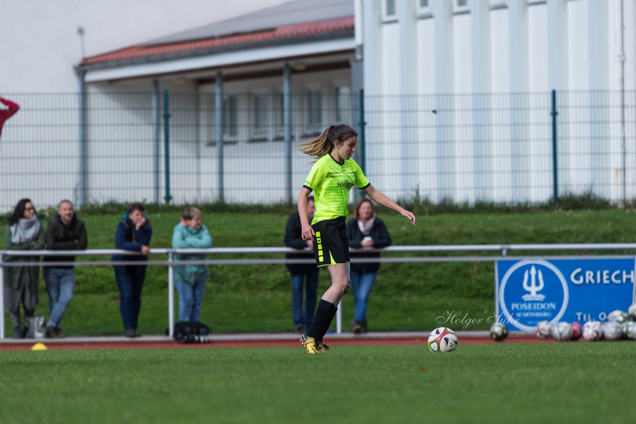 Bild 83 - B-Juniorinnen TSV Schoenberg - Holstein Kiel : Ergebnis: 0:23